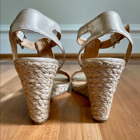 Jack Rogers Gold Willa Sandals size 9 - Picture 4 of 6